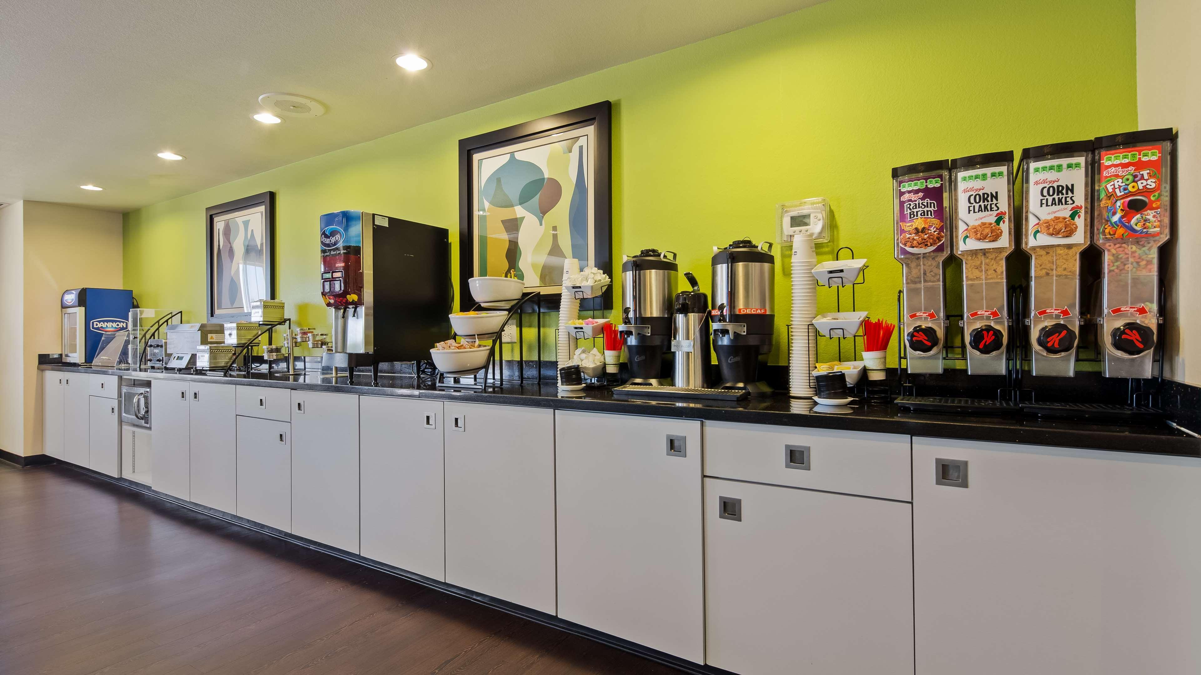 Best Western Douglas Inn & Suites מראה חיצוני תמונה