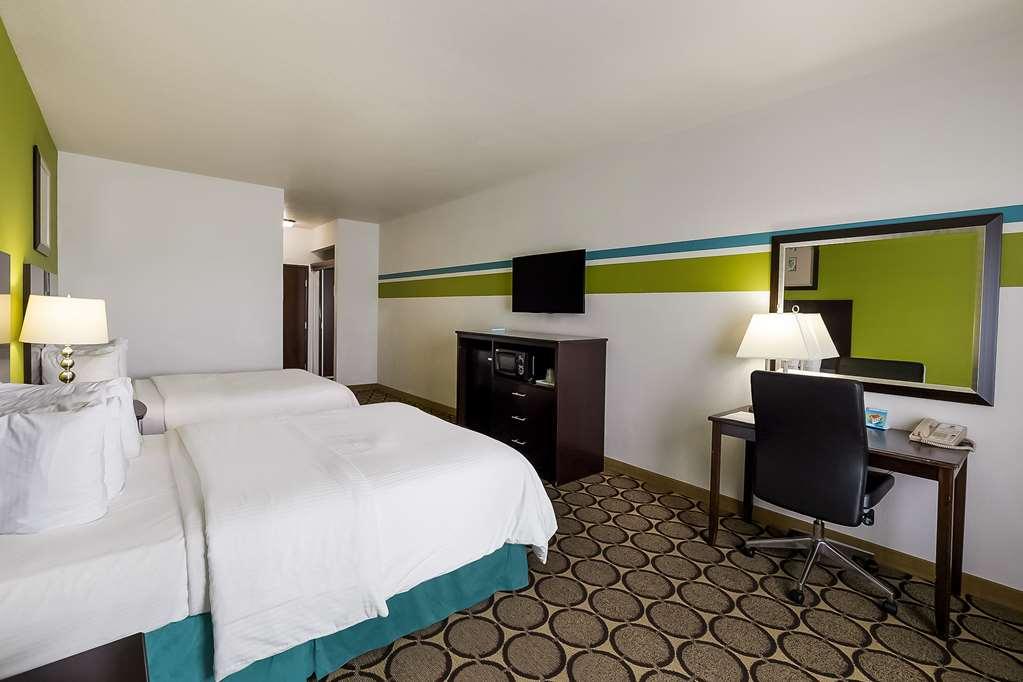 Best Western Douglas Inn & Suites חדר תמונה