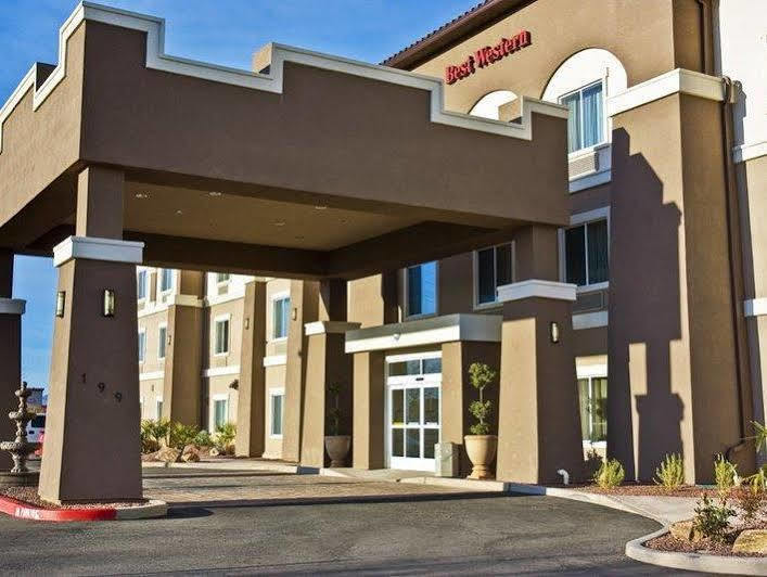 Best Western Douglas Inn & Suites מראה חיצוני תמונה